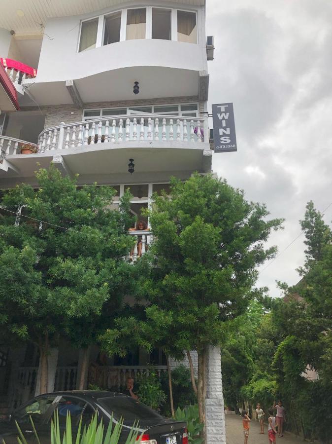 Twins Guest House By Black Sea Kobuleti Exteriér fotografie